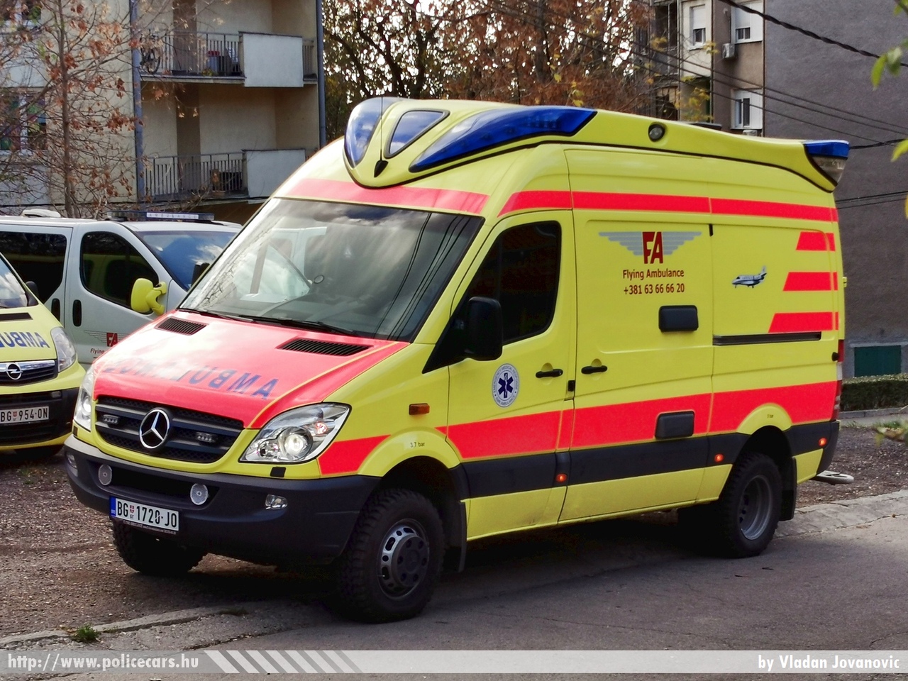 Mercedes Sprinter II, fotó: Vladan Jovanovic
Keywords: szerb Szerbia mentő mentőautó Serbia serbian ambulance