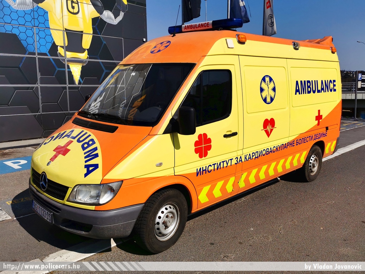 Mercedes Sprinter, fotó: Vladan Jovanovic
Keywords: szerb Szerbia mentő mentőautó Serbia serbian ambulance